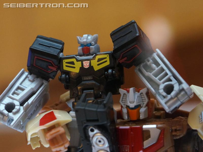 Botcon 2016: Hasbro Display: Titans Return - Transformers Event: Titans Return 004a