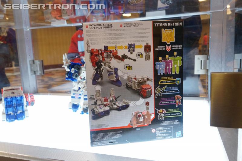 Botcon 2016: Hasbro Display: Titans Return - Transformers Event: Titans Return 016