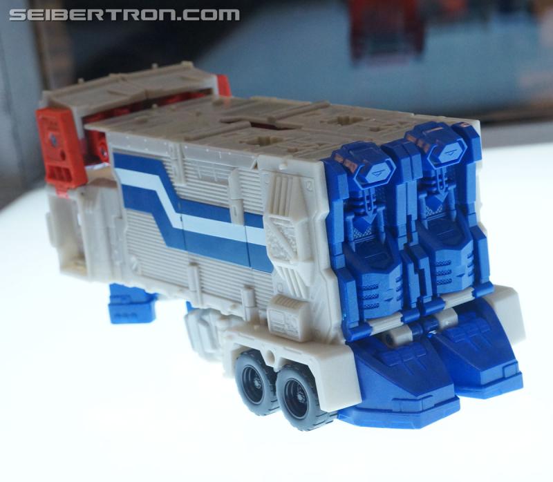 Botcon 2016: Hasbro Display: Titans Return - Transformers Event: Titans Return 022