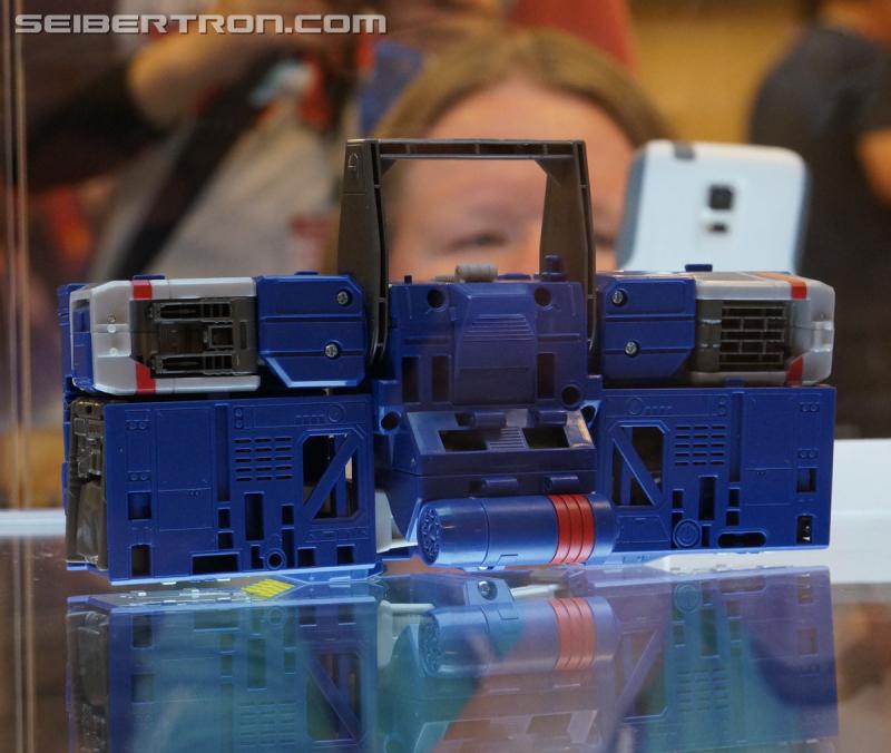 Botcon 2016: Hasbro Display: Titans Return - Transformers Event: Titans Return 026a