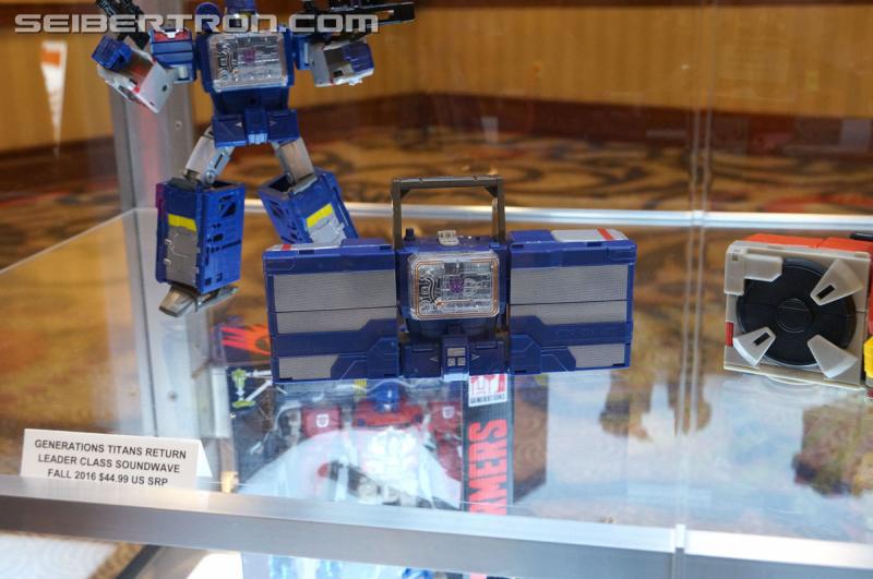 Botcon 2016: Hasbro Display: Titans Return - Transformers Event: Titans Return 035