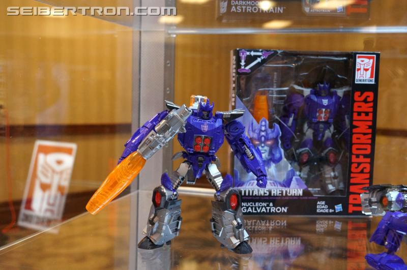 Transformers News: #BotCon2016 Titans Return: Powermaster Optimus, Voyager Astrotrain, Wheelie, More
