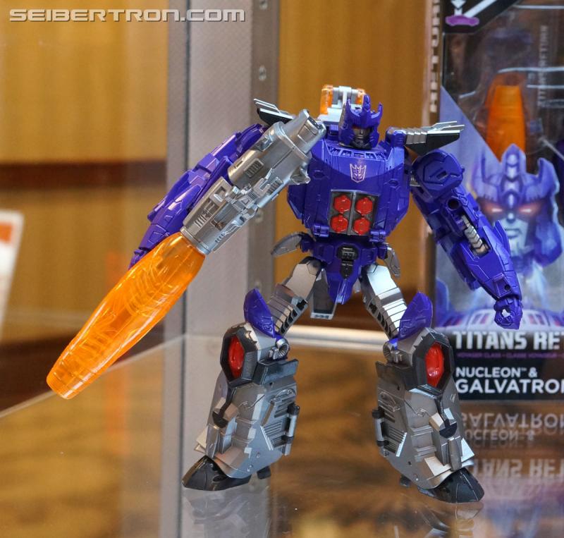 Botcon 2016: Hasbro Display: Titans Return - Transformers Event: Titans Return 043a