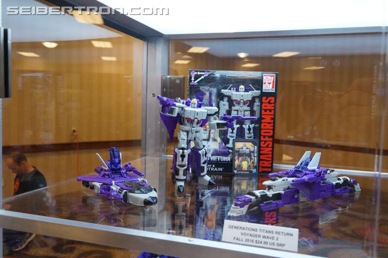 Botcon 2016: Hasbro Display: Titans Return - Transformers Event: Titans Return 054