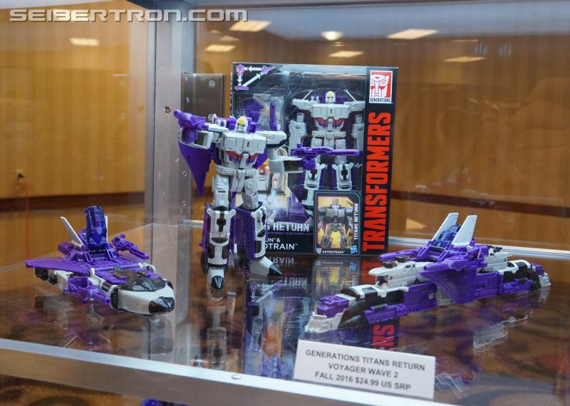 Botcon 2016: Hasbro Display: Titans Return - Transformers Event: Titans Return 054a