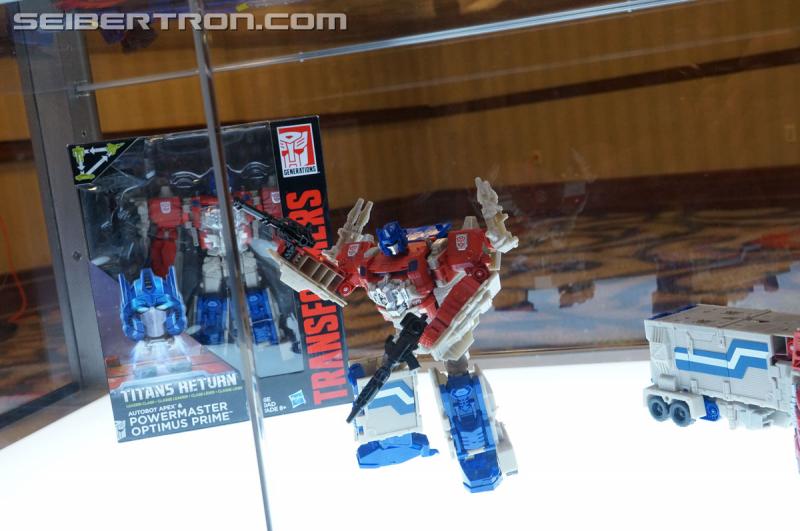 Botcon 2016: Hasbro Display: Titans Return - Transformers Event: Titans Return 057