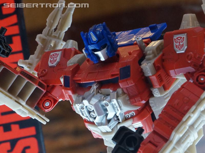 Botcon 2016: Hasbro Display: Titans Return - Transformers Event: Titans Return 058b