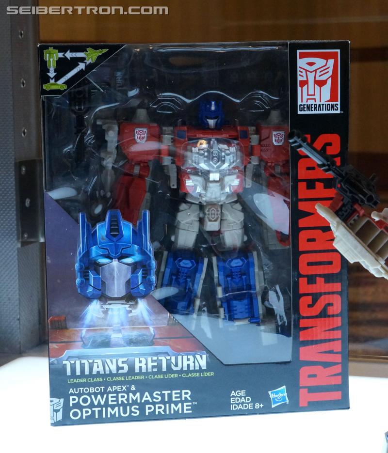 Botcon 2016: Hasbro Display: Titans Return - Transformers Event: Titans Return 060a