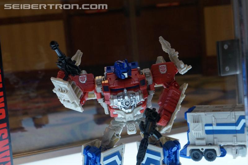 Botcon 2016: Hasbro Display: Titans Return - Transformers Event: Titans Return 061