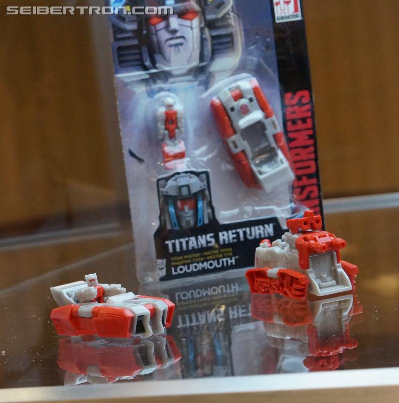 Botcon 2016: Hasbro Display: Titans Return - Transformers Event: Titans Return 067a