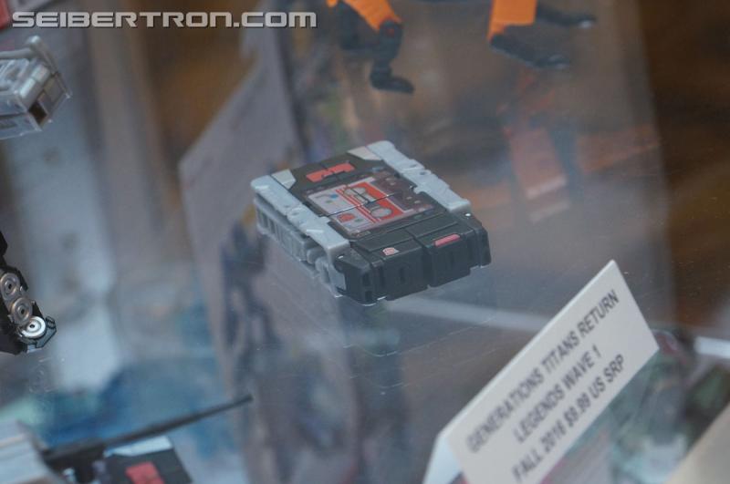 Botcon 2016: Hasbro Display: Titans Return - Transformers Event: Titans Return 088