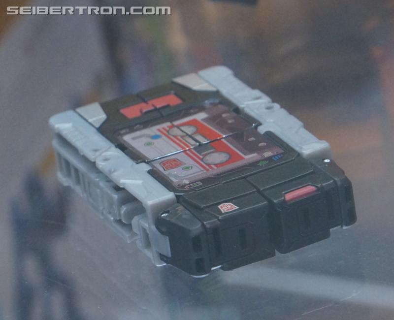 Botcon 2016: Hasbro Display: Titans Return - Transformers Event: Titans Return 088a