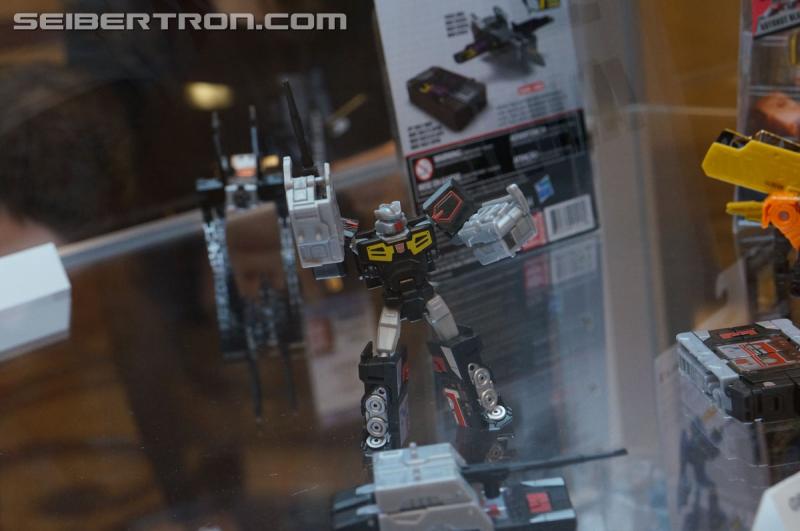 Botcon 2016: Hasbro Display: Titans Return - Transformers Event: Titans Return 089