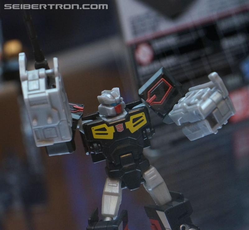 Botcon 2016: Hasbro Display: Titans Return - Transformers Event: Titans Return 090a