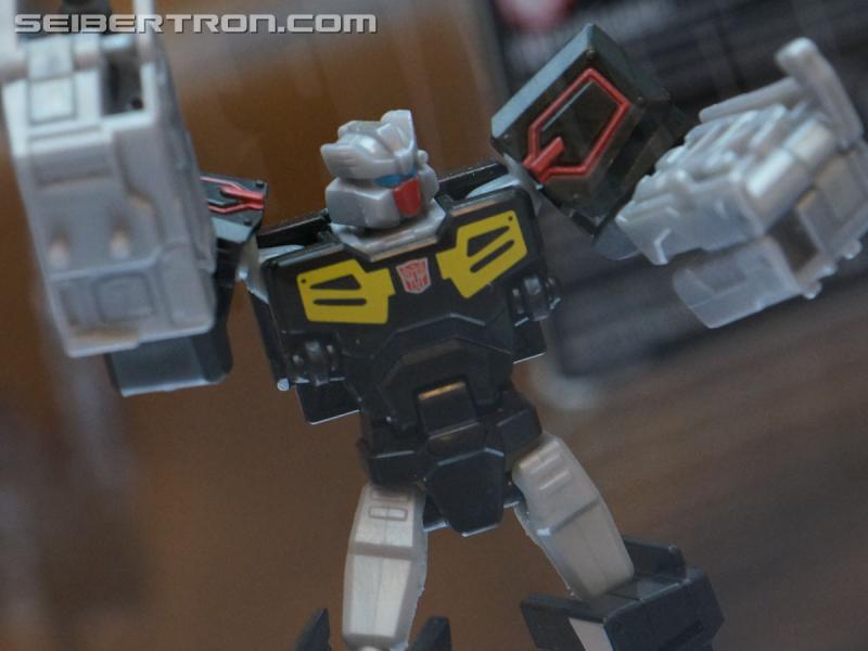 Botcon 2016: Hasbro Display: Titans Return - Transformers Event: Titans Return 091a
