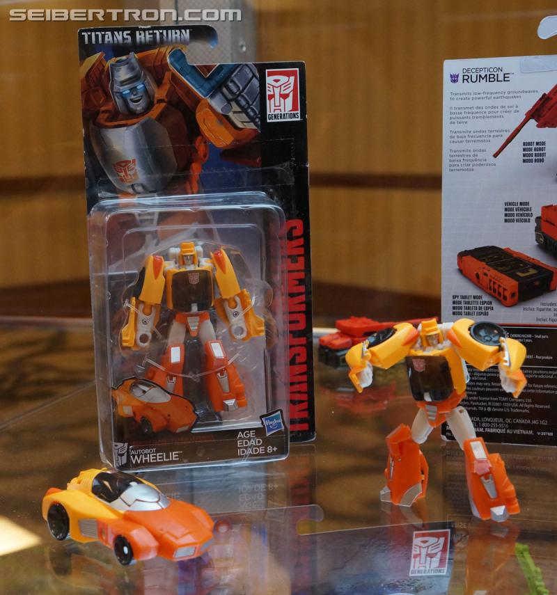 Botcon 2016: Hasbro Display: Titans Return - Transformers Event: Titans Return 098a