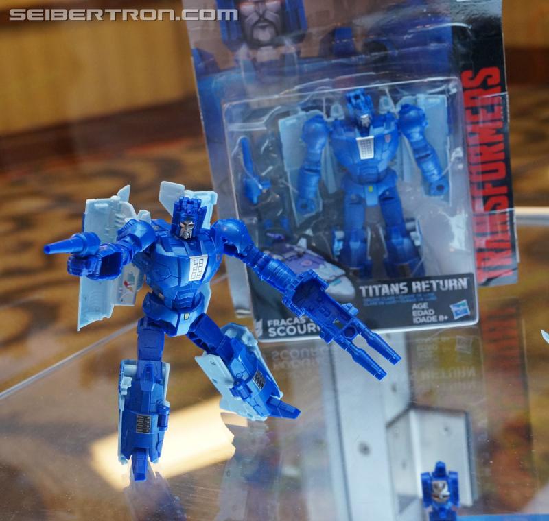 Botcon 2016: Hasbro Display: Titans Return - Transformers Event: Titans Return 104a