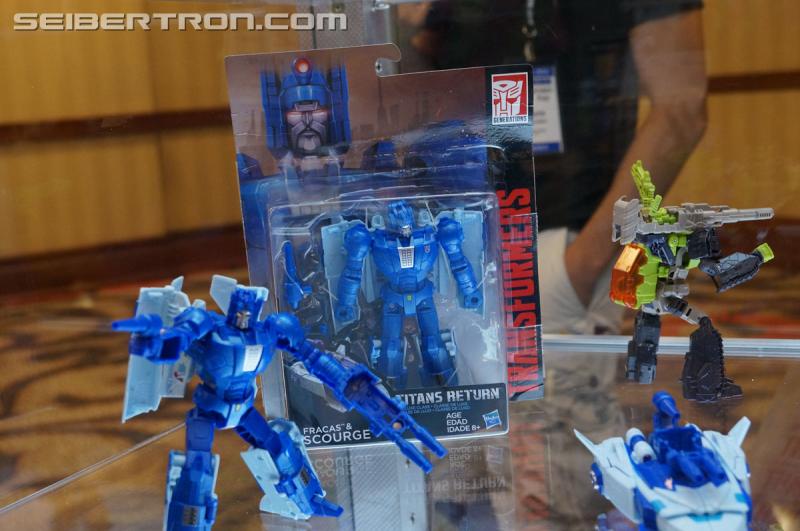 Botcon 2016: Hasbro Display: Titans Return - Transformers Event: Titans Return 109