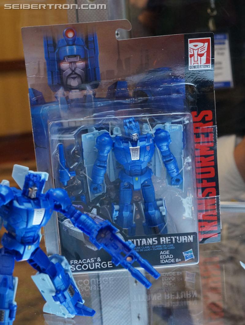 Botcon 2016: Hasbro Display: Titans Return - Transformers Event: Titans Return 109a