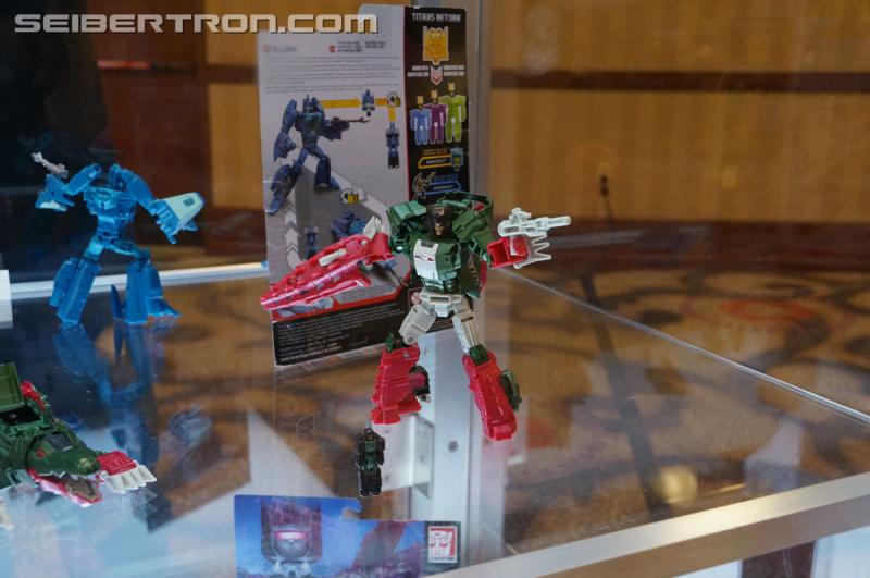 Botcon 2016: Hasbro Display: Titans Return - Transformers Event: Titans Return 110