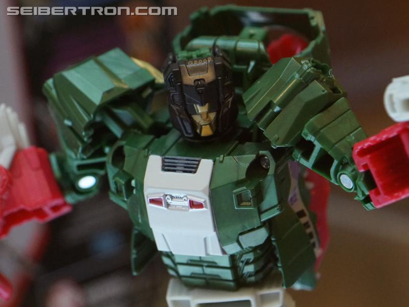 Botcon 2016: Hasbro Display: Titans Return - Transformers Event: Titans Return 112a