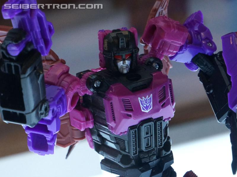 Botcon 2016: Hasbro Display: Titans Return - Transformers Event: Titans Return 122b