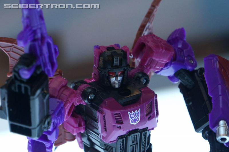 Botcon 2016: Hasbro Display: Titans Return - Transformers Event: Titans Return 123