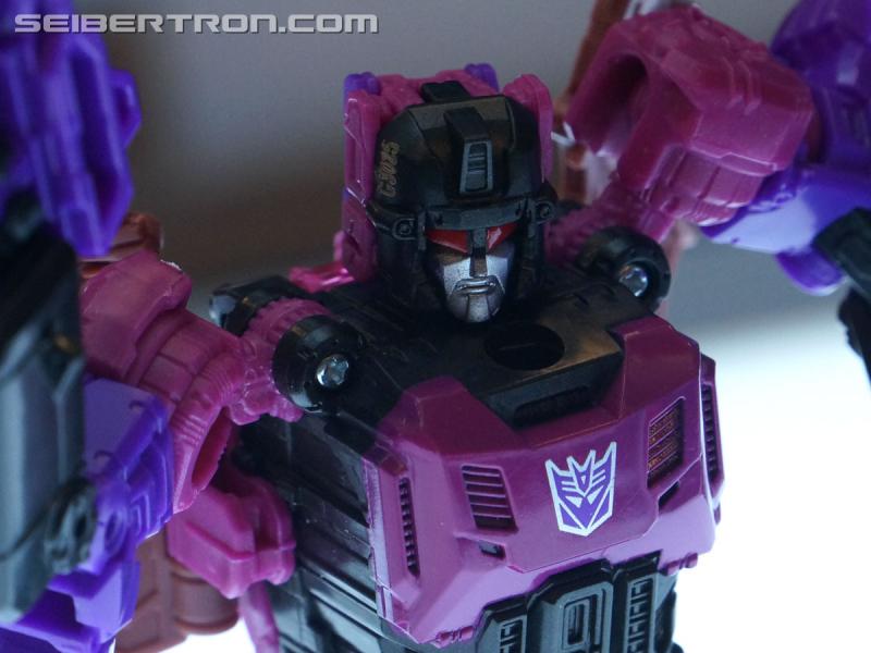 Botcon 2016: Hasbro Display: Titans Return - Transformers Event: Titans Return 123a