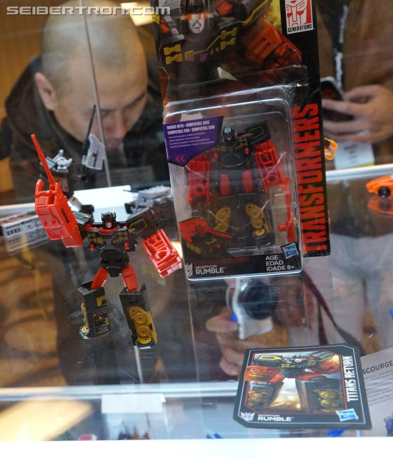 Botcon 2016: Hasbro Display: Titans Return - Transformers Event: Titans Return 136a