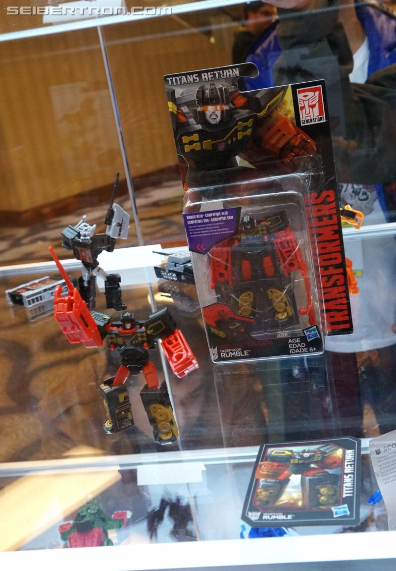 Botcon 2016: Hasbro Display: Titans Return - Transformers Event: Titans Return 141a