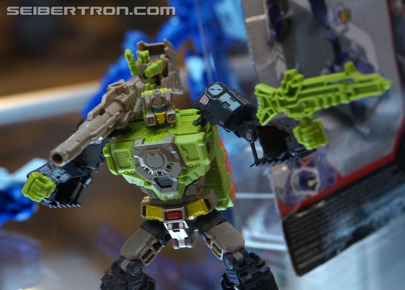 Botcon 2016: Hasbro Display: Titans Return - Transformers Event: Titans Return 159a
