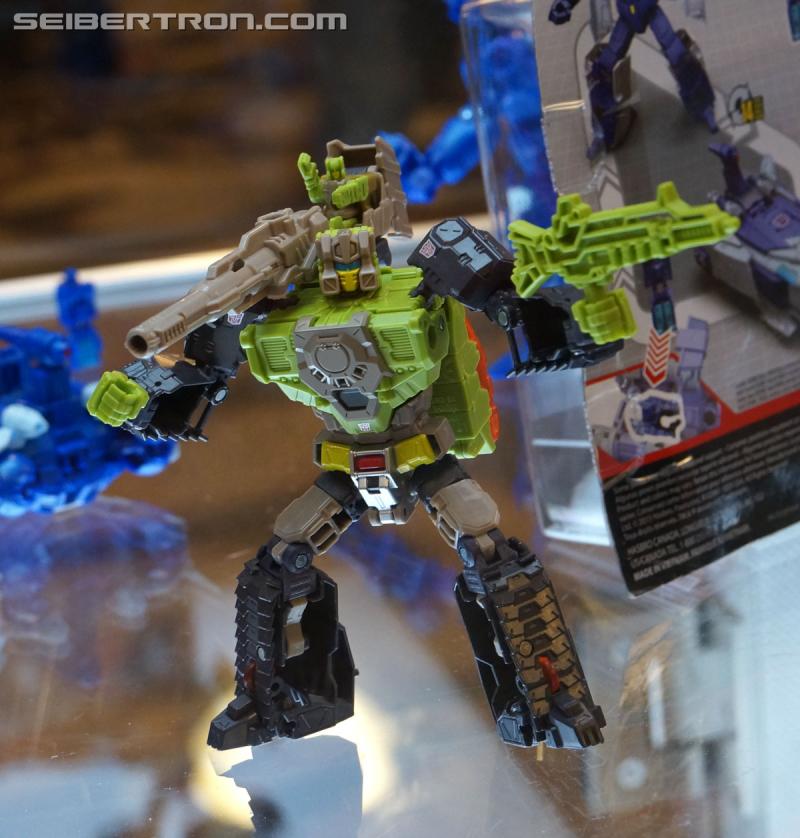Botcon 2016: Hasbro Display: Titans Return - Transformers Event: Titans Return 161a