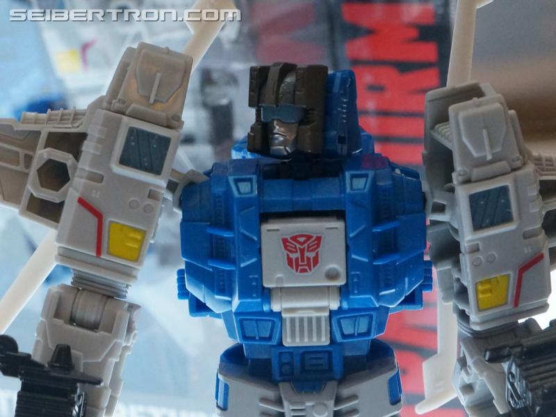 Botcon 2016: Hasbro Display: Titans Return - Transformers Event: Titans Return 171b