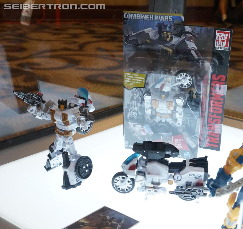 Botcon 2016: Hasbro Display: Titans Return - Transformers Event: Titans Return 174a