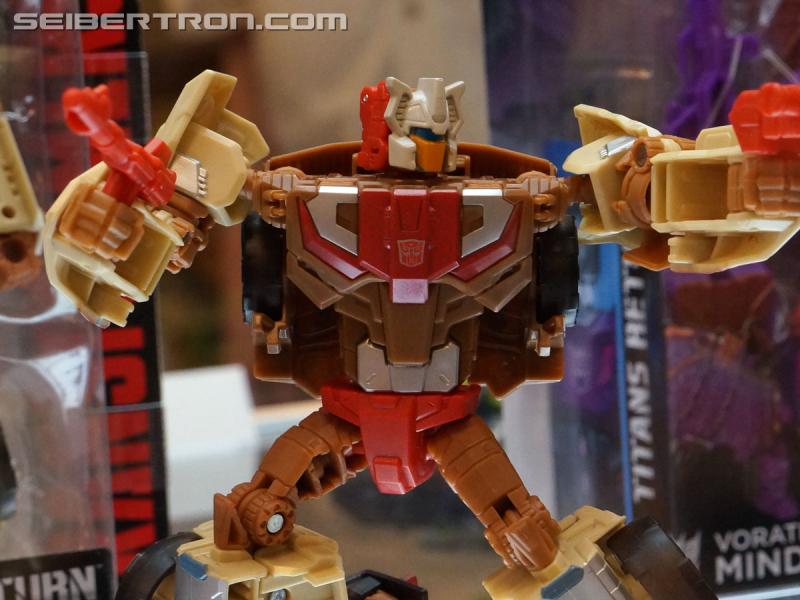 Botcon 2016: Hasbro Display: Titans Return - Transformers Event: Titans Return 185a