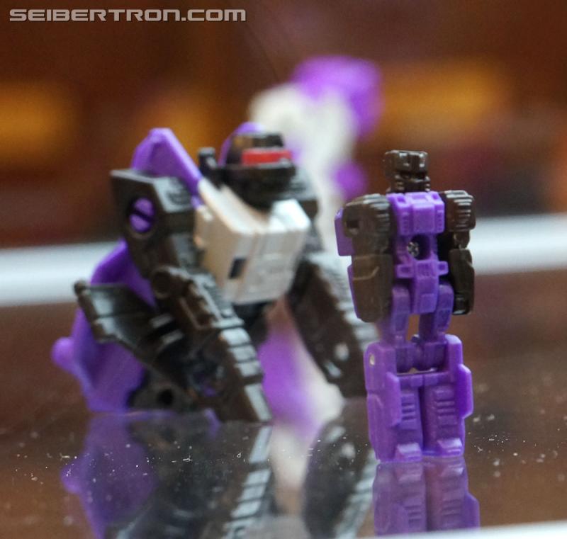 Botcon 2016: Hasbro Display: Titans Return - Transformers Event: Titans Return 194a