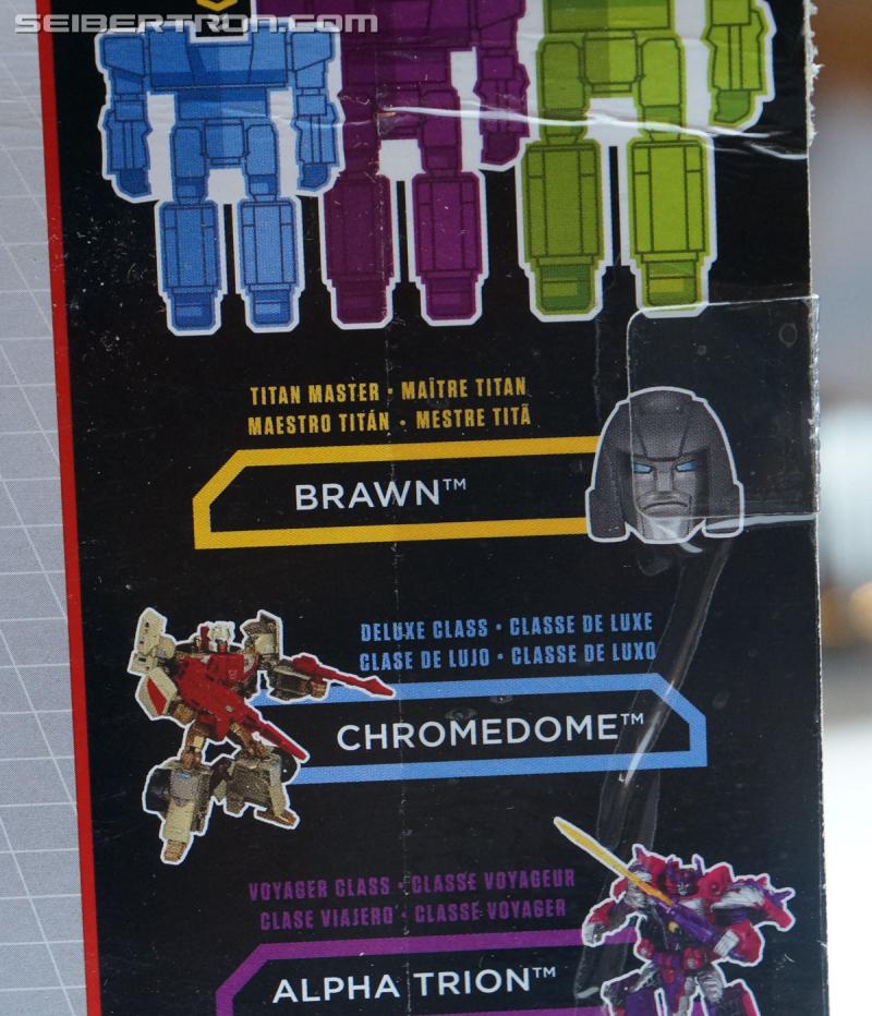Botcon 2016: Hasbro Display: Titans Return - Transformers Event: Titans Return 206a