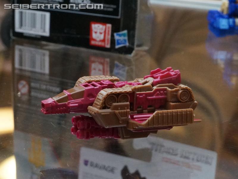 Botcon 2016: Hasbro Display: Titans Return - Transformers Event: Titans Return 212a