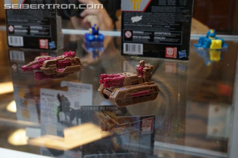 Botcon 2016: Hasbro Display: Titans Return - Transformers Event: Titans Return 213