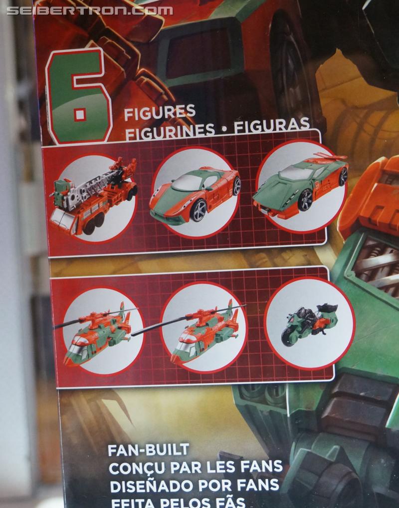 Botcon 2016: Hasbro Display: Combiner Wars Victorion and G2 Bruticus Sets - Transformers Event: Victorion+g2 Bruticus 017a