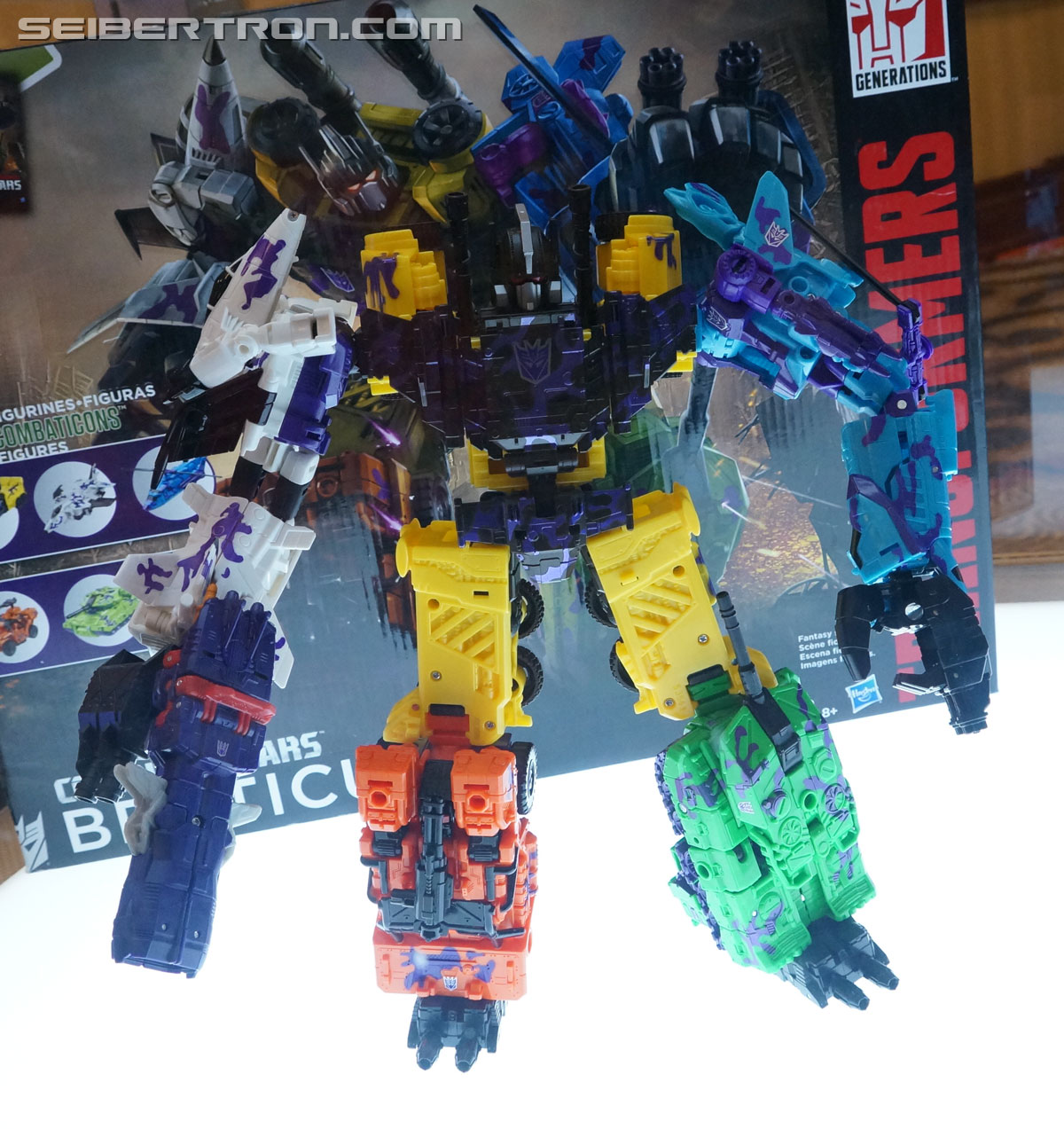 Transformers News: #Botcon2016 Gallery Update: Hasbro Floor Display - Victorion and G2 Bruticus