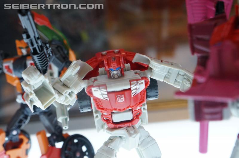 Botcon 2016: Hasbro Display: Combiner Wars Computron - Transformers Event: Combiner Wars Computron 048