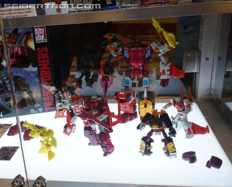 Botcon 2016: Hasbro Display: Combiner Wars Computron - Transformers Event: Combiner Wars Computron 066