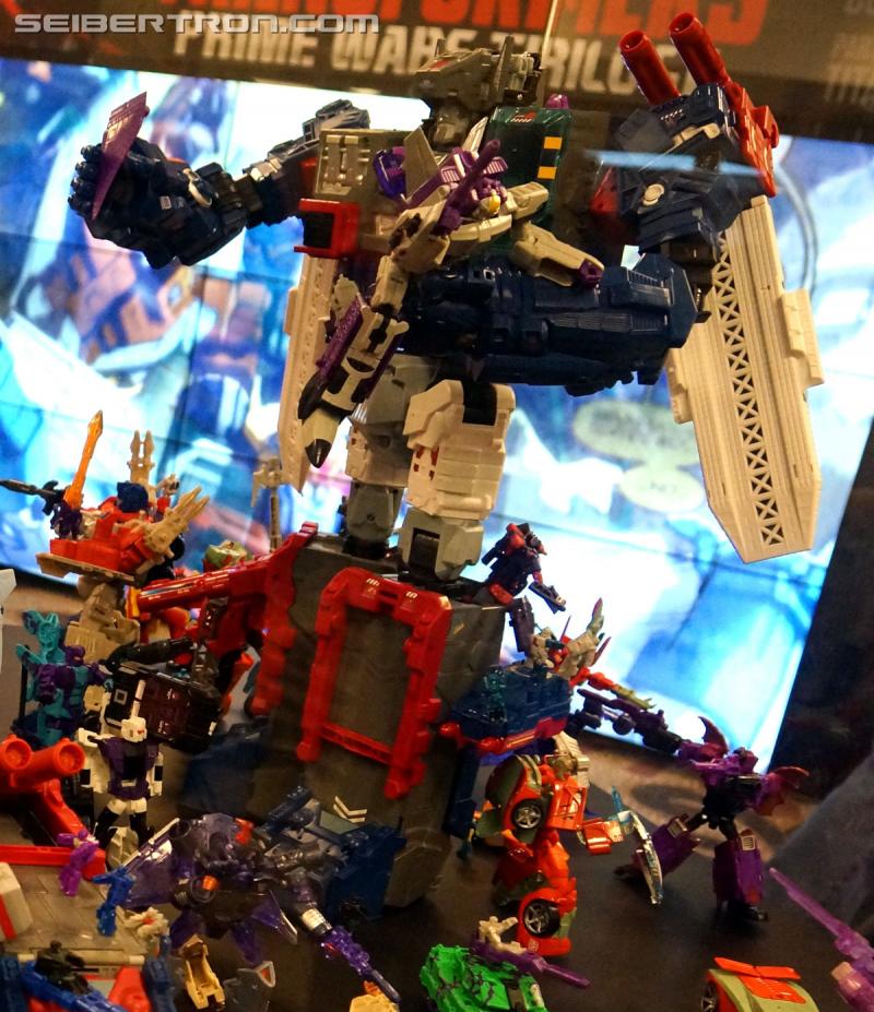Transformers News: #Botcon2016 New Updated Galleries: Titans Return, Fort Max Diorama, Sentinel, Windblade, Brainstorm Transformers News: #Botcon2016 New Updated Galleries: Titans Return, Fort Max Diorama, Sentinel, Windblade, Brainstorm