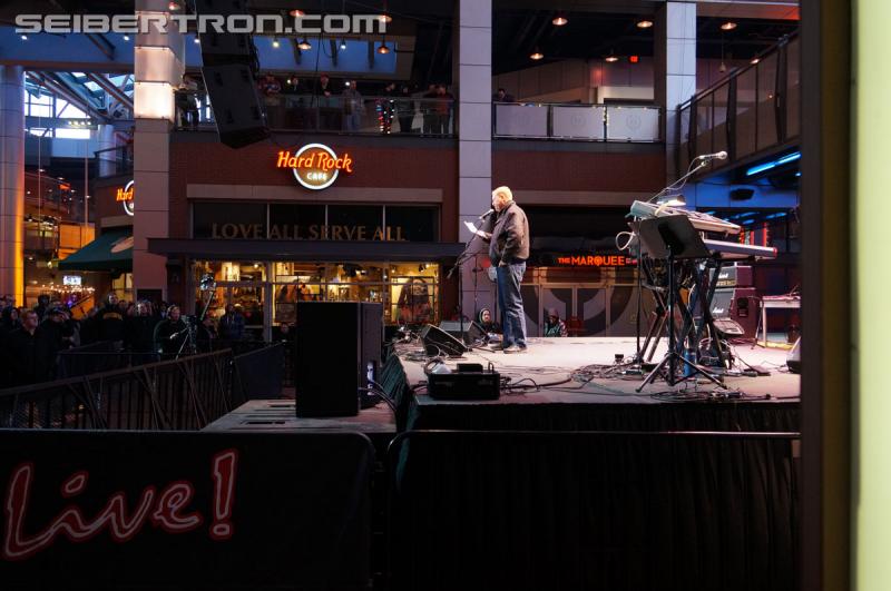 Botcon 2016: Hall of Fame with Judd Nelson and David Kaye plus Stan Bush and Vince DiCola in Concert - Transformers Event: Concert+hall Of Fame 011