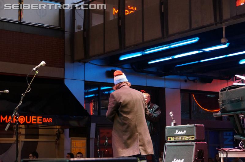 Botcon 2016: Hall of Fame with Judd Nelson and David Kaye plus Stan Bush and Vince DiCola in Concert - Transformers Event: Concert+hall Of Fame 024