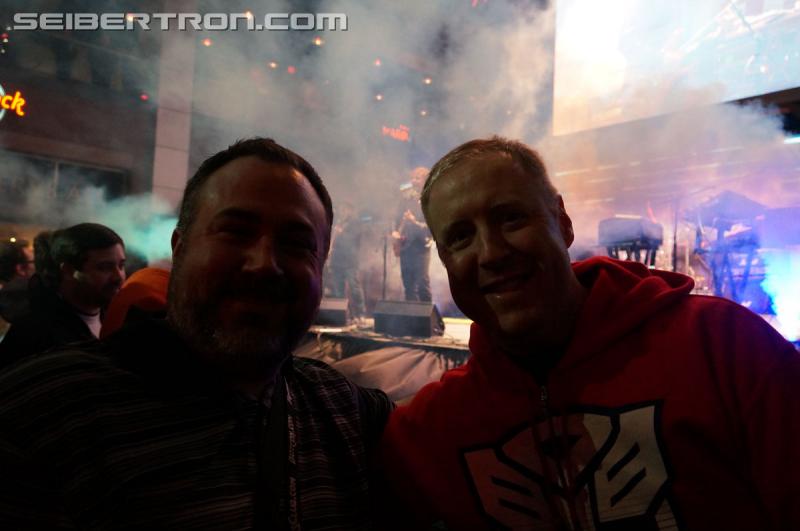 Botcon 2016: Hall of Fame with Judd Nelson and David Kaye plus Stan Bush and Vince DiCola in Concert - Transformers Event: Concert+hall Of Fame 063