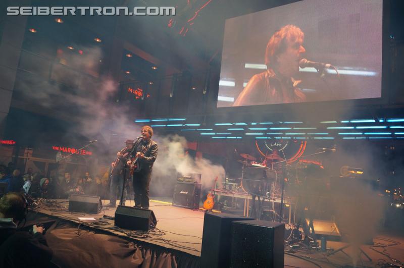 Botcon 2016: Hall of Fame with Judd Nelson and David Kaye plus Stan Bush and Vince DiCola in Concert - Transformers Event: Concert+hall Of Fame 072