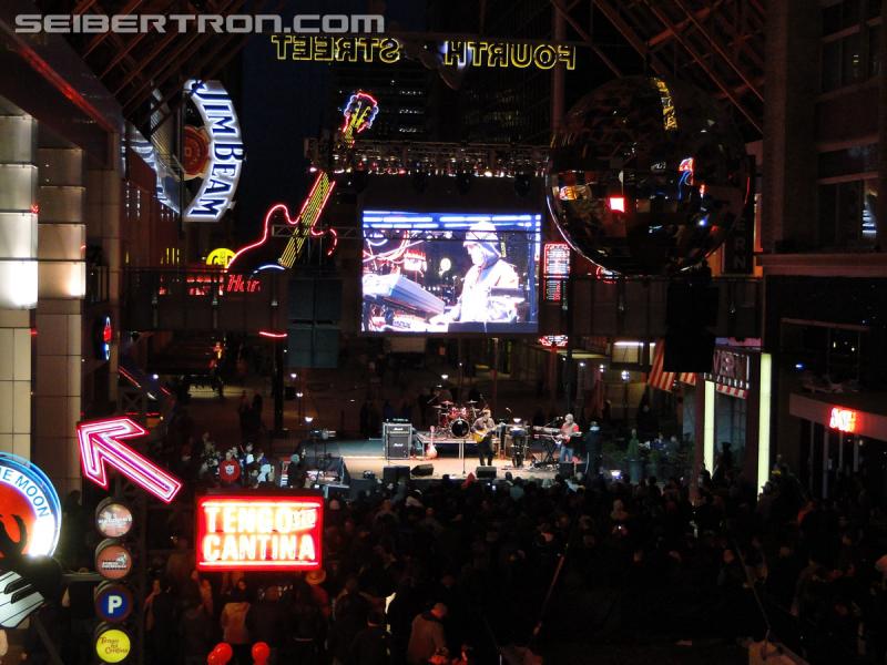 Botcon 2016: Hall of Fame with Judd Nelson and David Kaye plus Stan Bush and Vince DiCola in Concert - Transformers Event: Concert+hall Of Fame 131