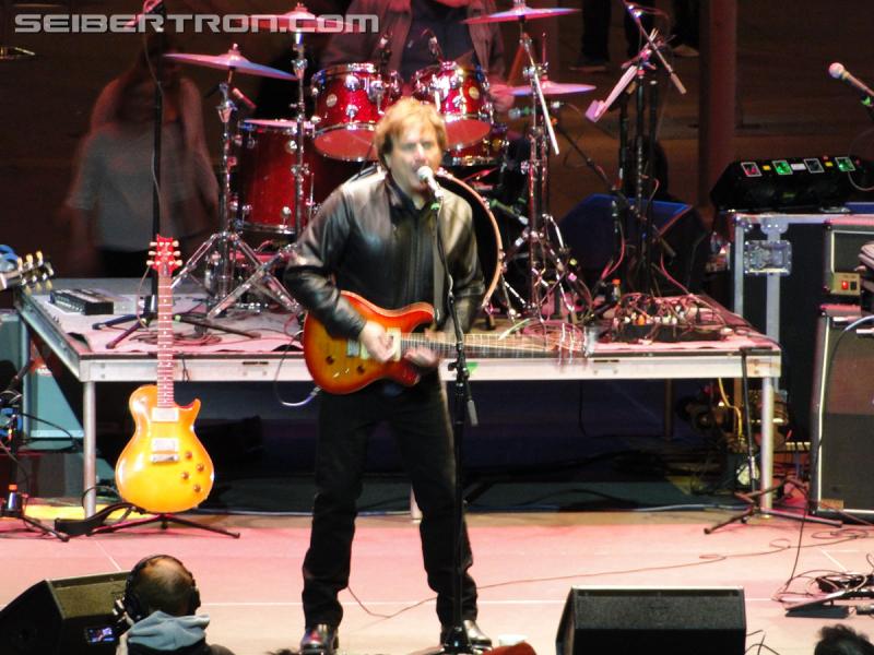 Botcon 2016: Hall of Fame with Judd Nelson and David Kaye plus Stan Bush and Vince DiCola in Concert - Transformers Event: Concert+hall Of Fame 154